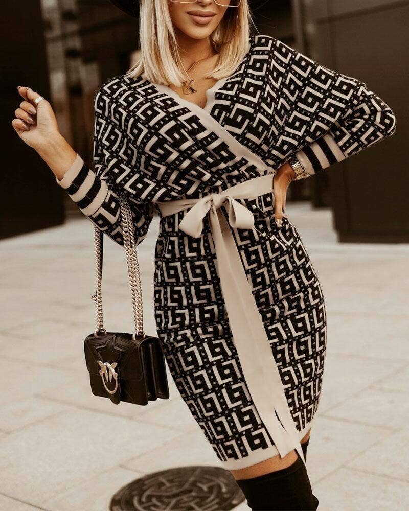 Geometric Pattern Long Sleeve Dress